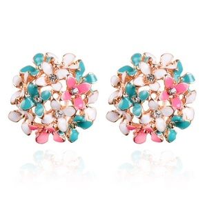 Crystal flower earrings